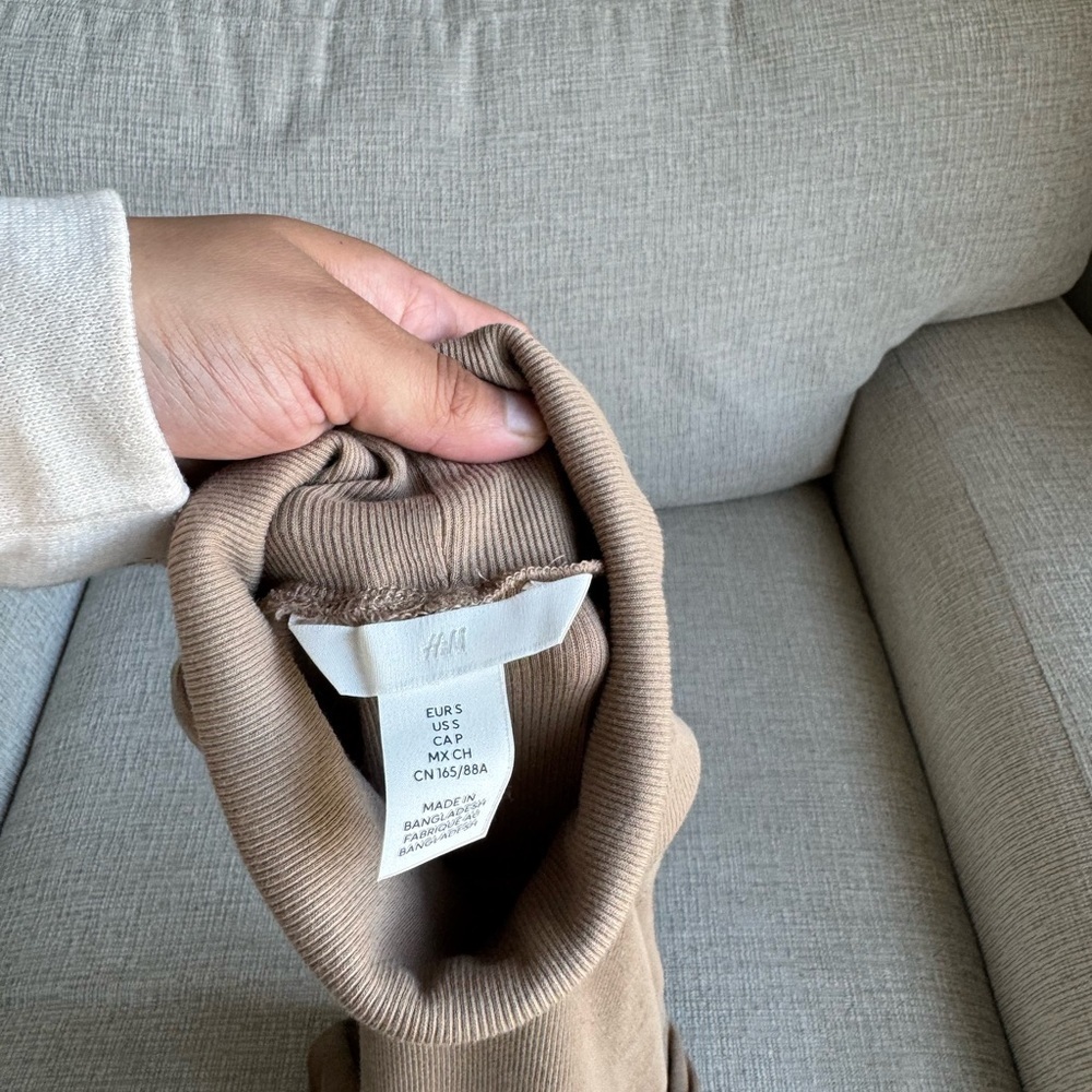 H&M Tan ribbed Bodysuit - Picture 2 of 2